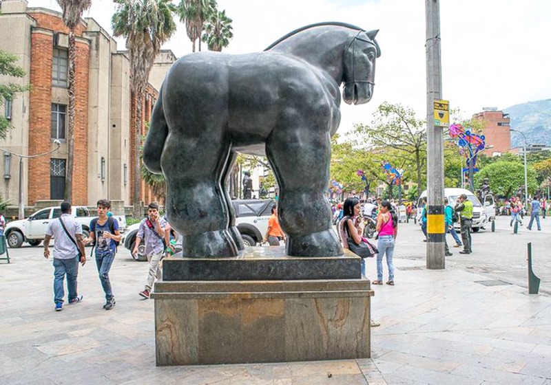 fat horse statue