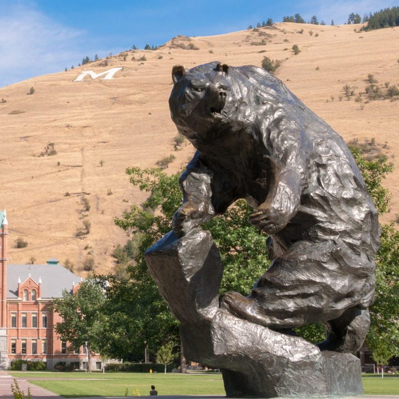 grizzly statue