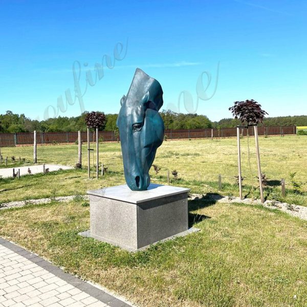 large horse head statue feedback