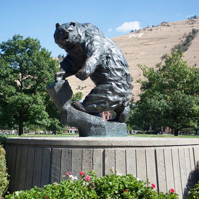 montana grizzly bear statue