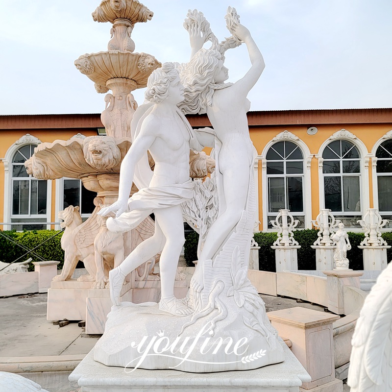 Marble sculptures of Apollo and Daphne