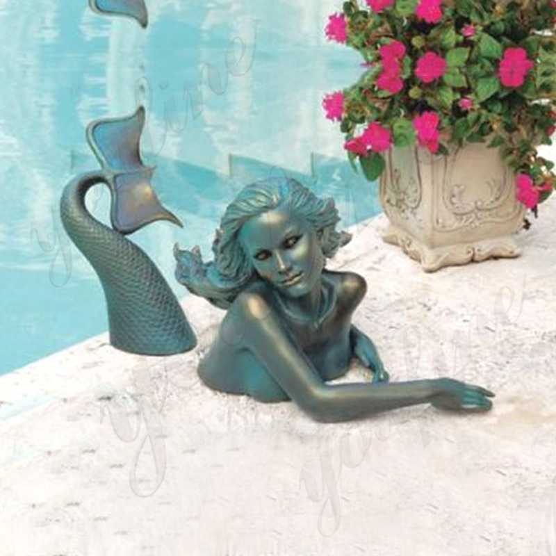 Meara the Mermaid Sculpture