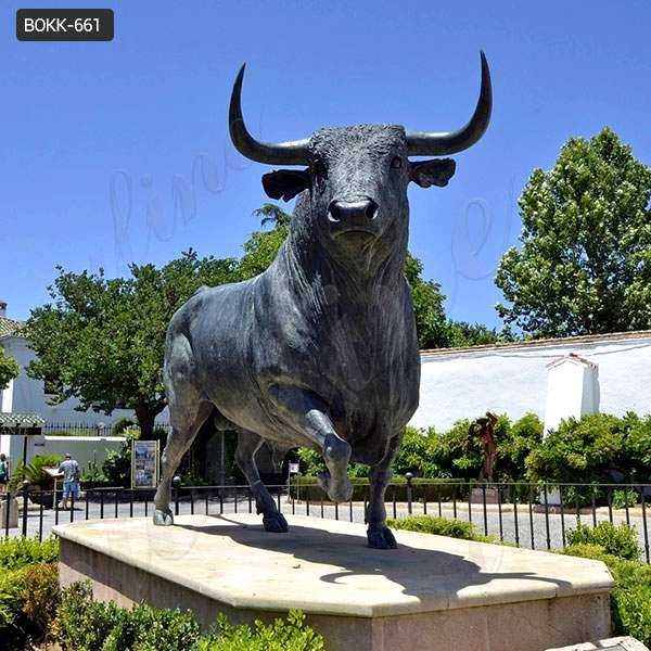 Outdoor Decoration Life Size Bull Bronze Statue