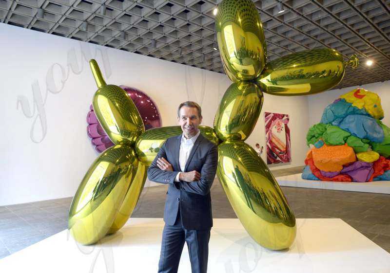 Artist Jeff Koons and His Balloon Dog Sculpture