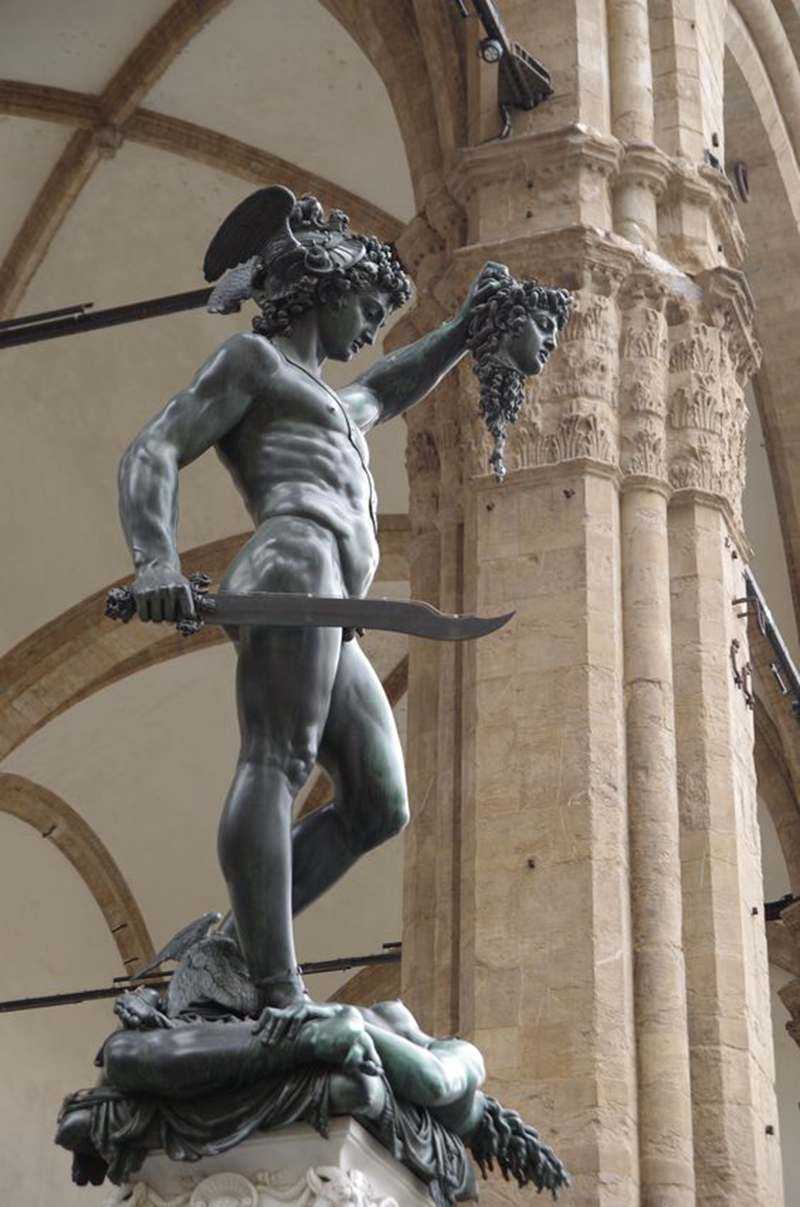 Bronze Perseus with the Head of Medusa statue