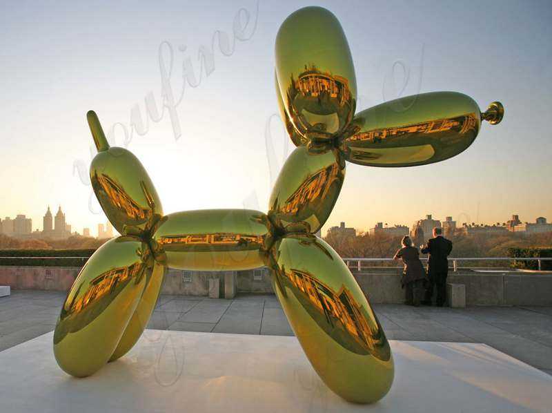 Jeff Koons and His Balloon Dog Sculpture