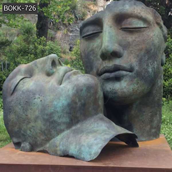 Outdoor Casting Bronze Bust Sculpture by Igor Mitoraj