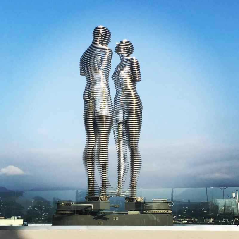 Why Ali and Nino Statue Is A Moving Love Sculpture