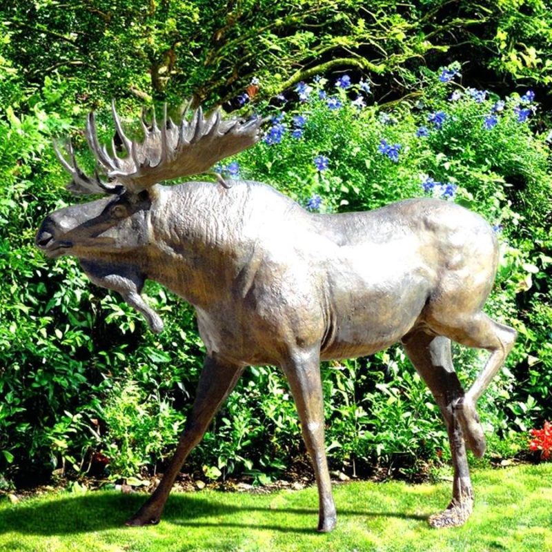 Outdoor Bronze Moose Statue