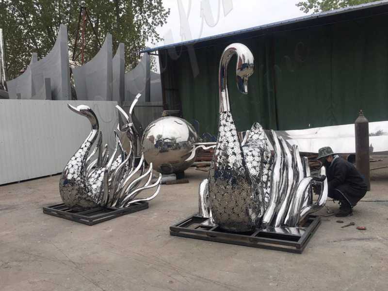 outdoor modern metal sculpture