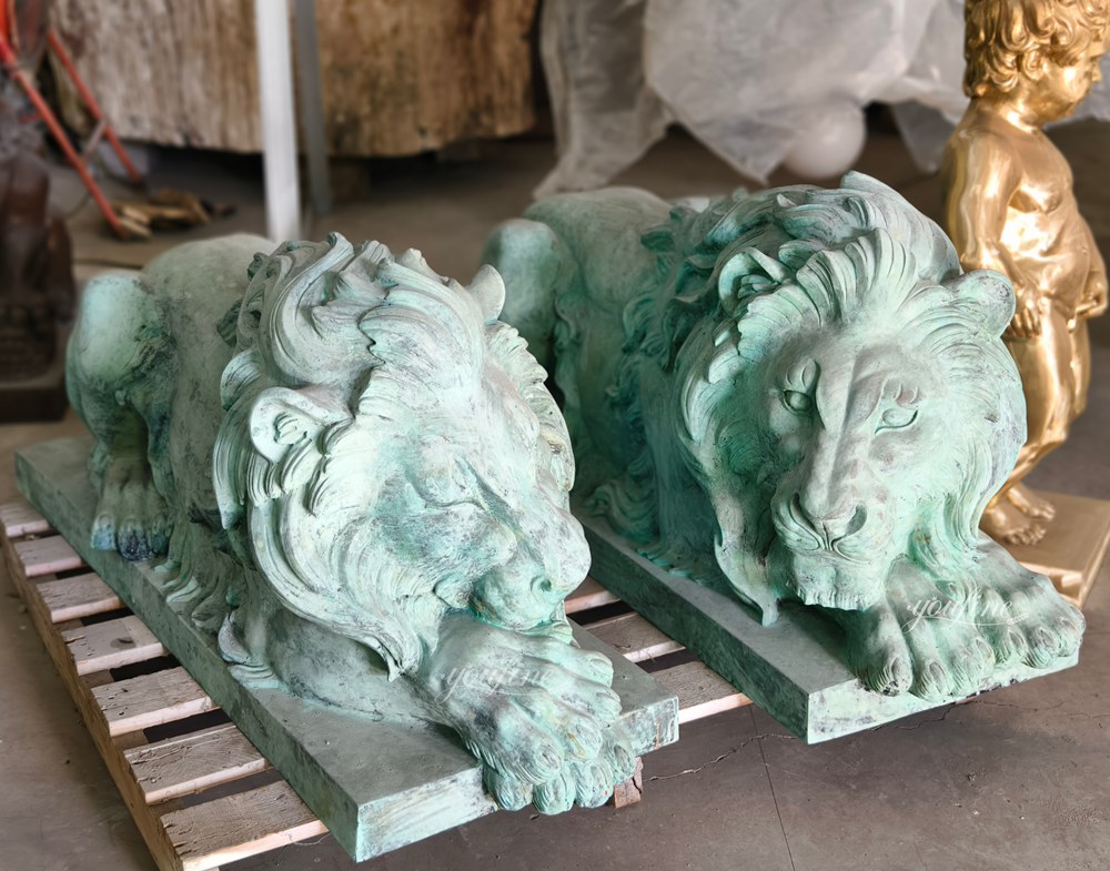 reclining bronze Lion Statue for Home decor factory supplier