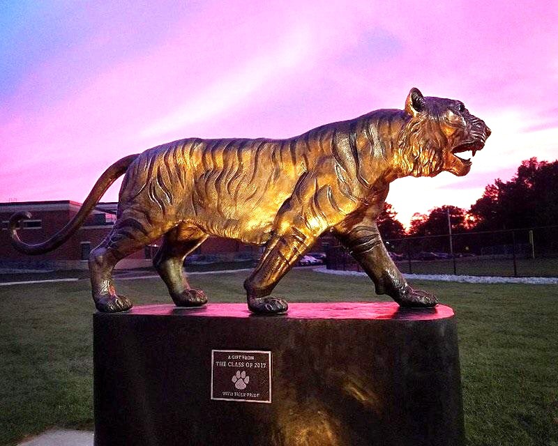 tiger statue