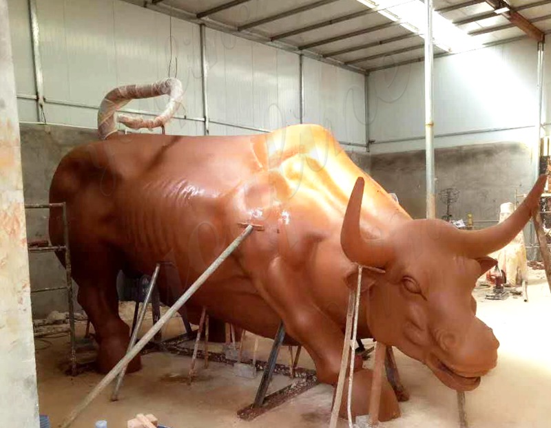 wall street bull statue