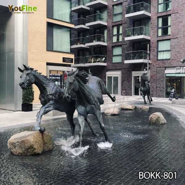 Outdoor Antique Black Bronze Running Horse Statue Supplier