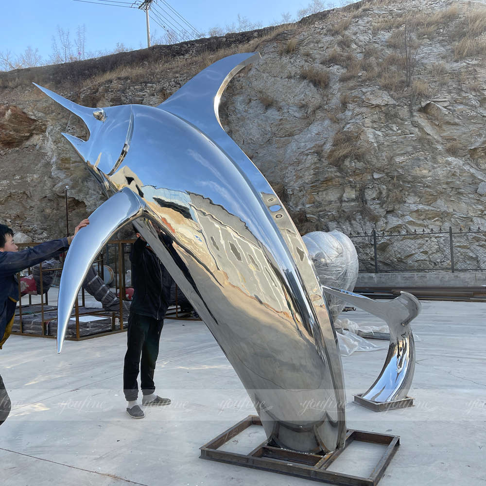 customized large fish sculpture