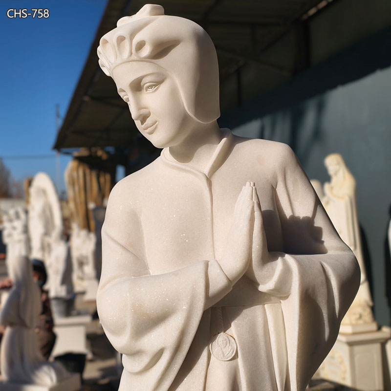 Detail der St. Josephine Bakhita-Statue