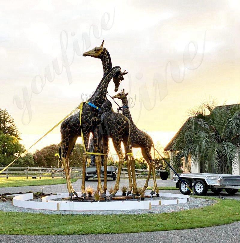 garden giraffe