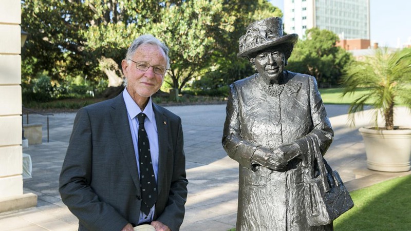 Elizabeth Bronze Bust Statue