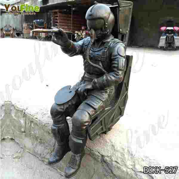 Outdoor Military Bronze Spaceman Statue for Garden Decoration Supplier BOKK-527