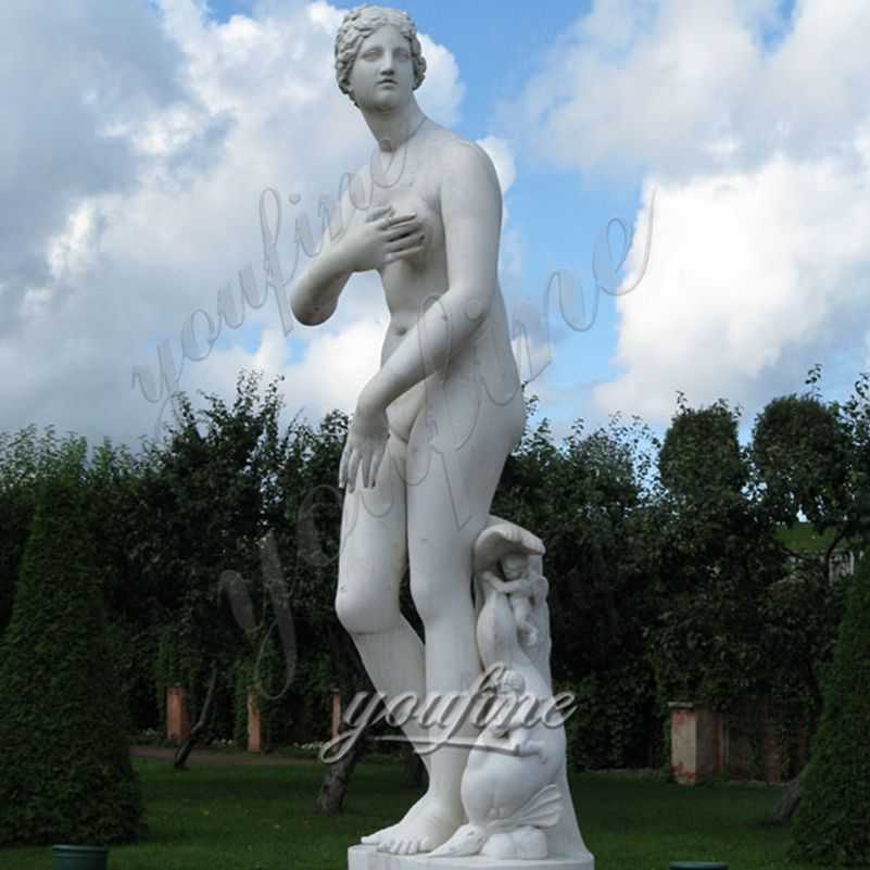 Famous art sculptures The Venus de' Medici for sale
