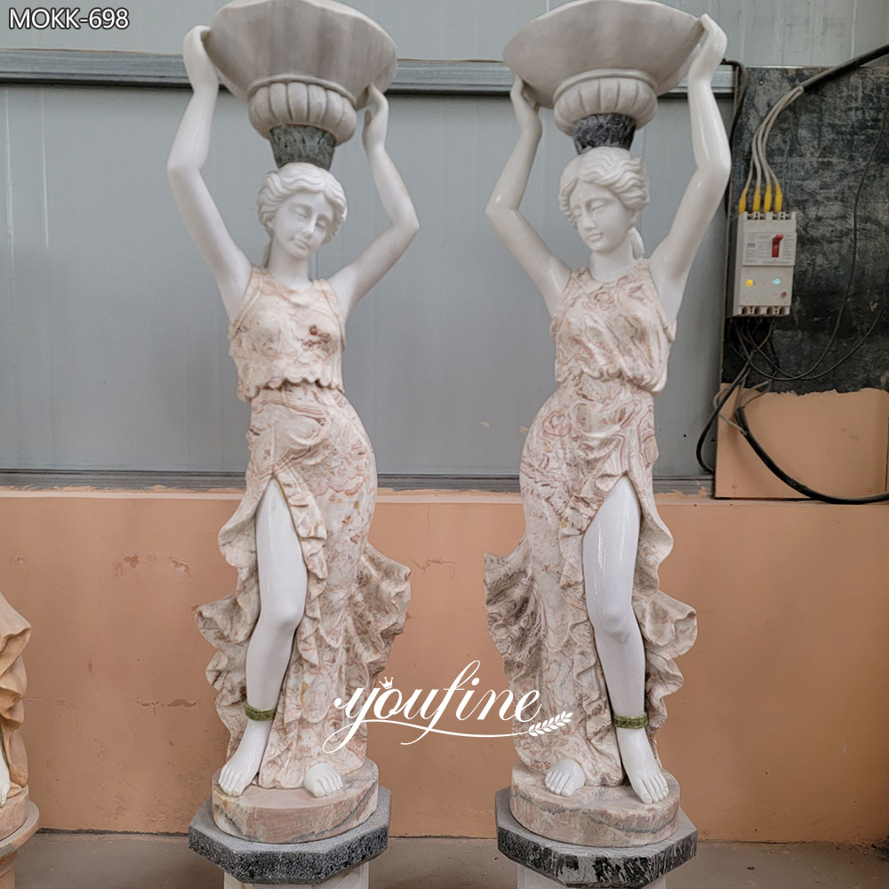 Damesbeeld in Europese stijl met lamp