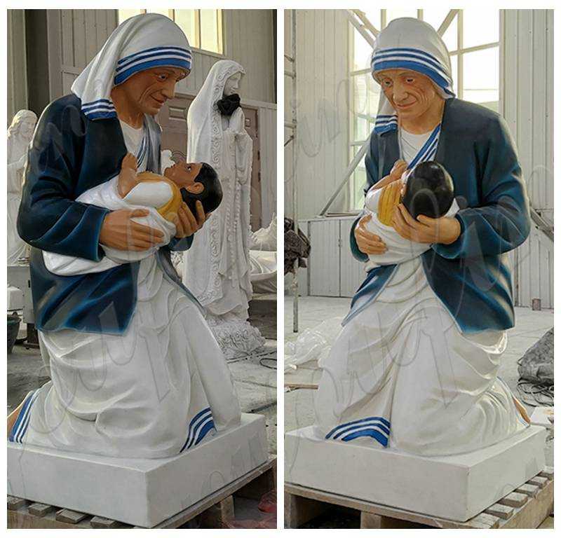 Marble Mother Teresa Holding Baby Statue detials