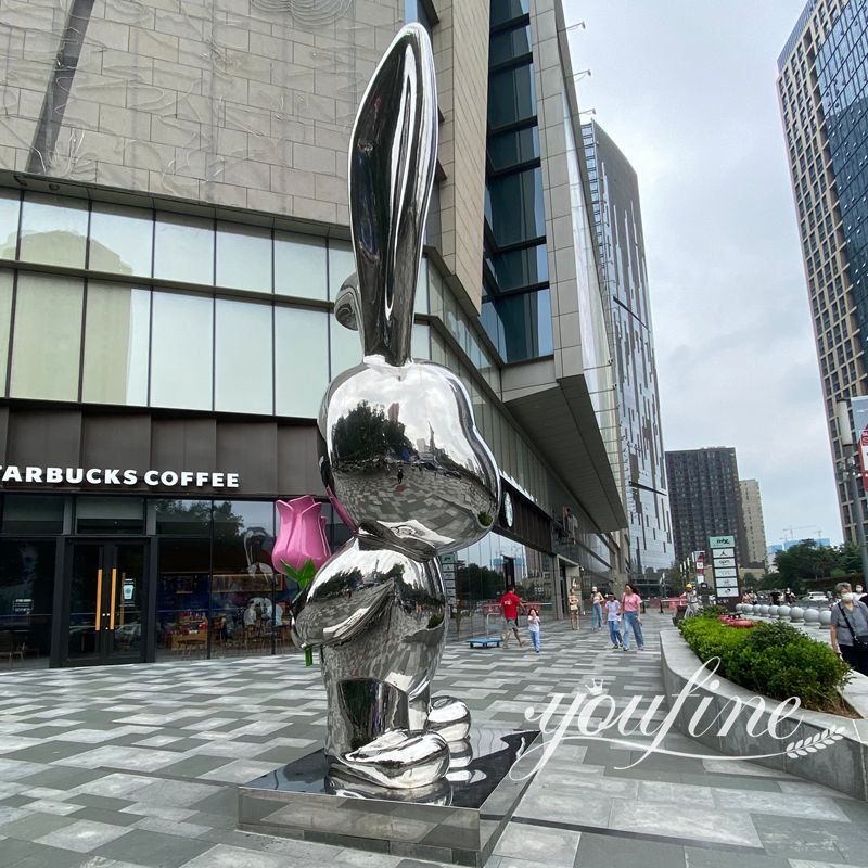 outdoor high polished rabbit sculpture