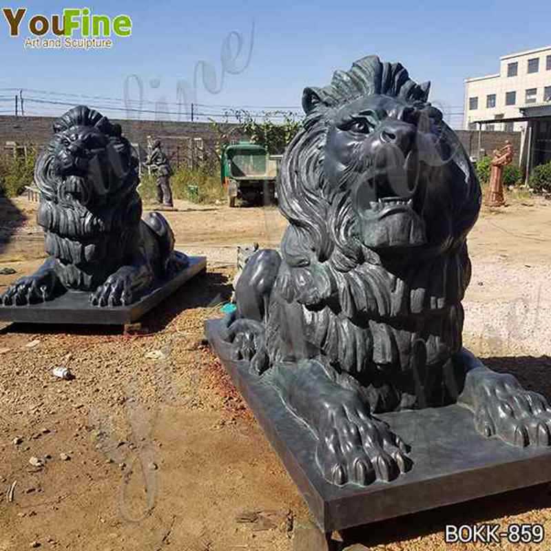 Animal Bronze Lion Sculpture in Front of The Gate