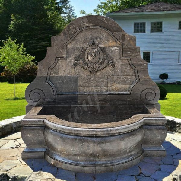 Antique decoration garden wall