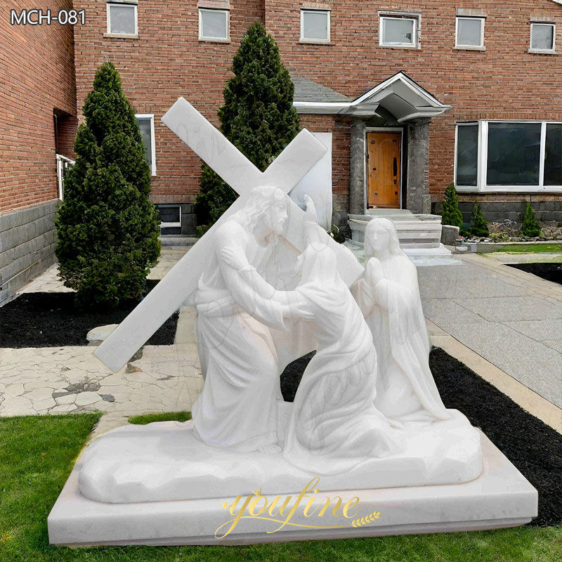 Jesus Meets His Mother statue