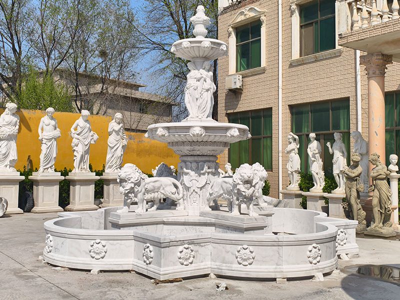 large lion fountain
