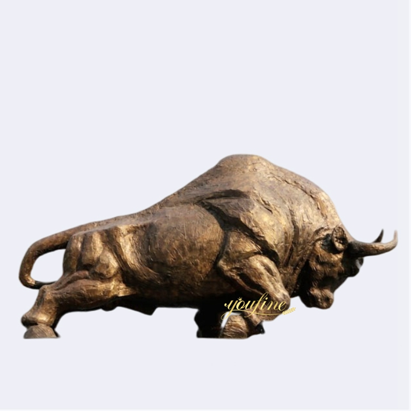 Bronze big bull sculpture