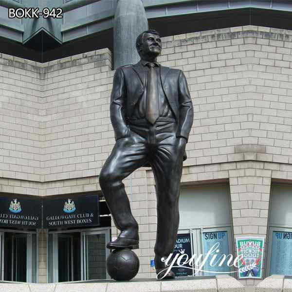 Life Size Custom Bronze Man and Football Statue for Sale BOKK-942