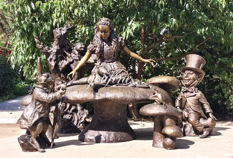  Alice in Wonderland sculptures