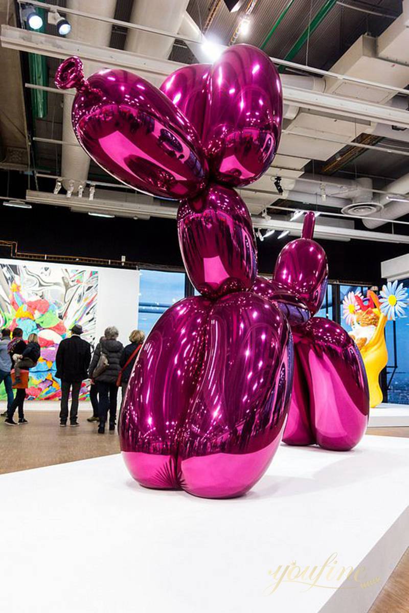 Famous Metallic Jeff Koons Balloon Dog Sculpture