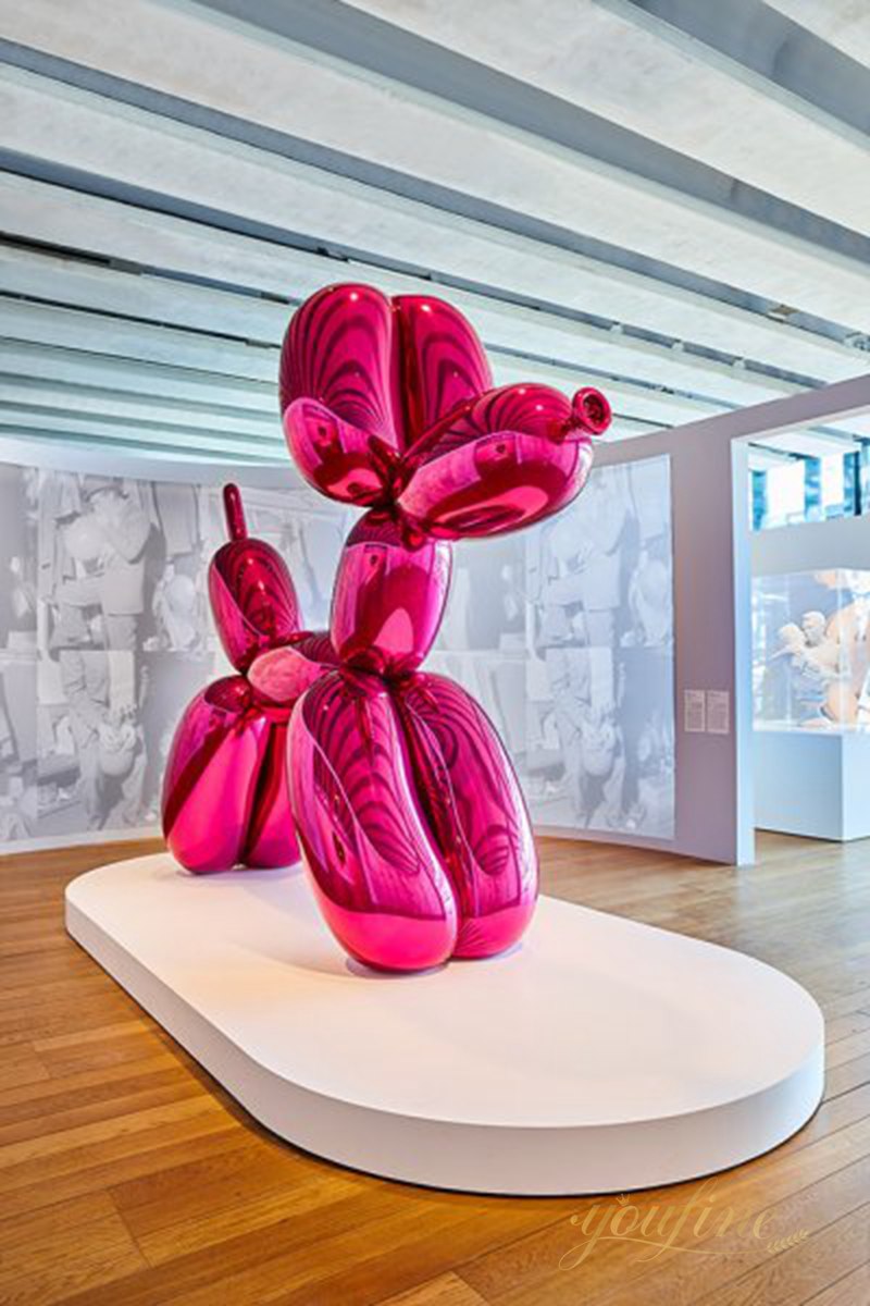 Famous Metallic Jeff Koons Balloon Dog Sculpture