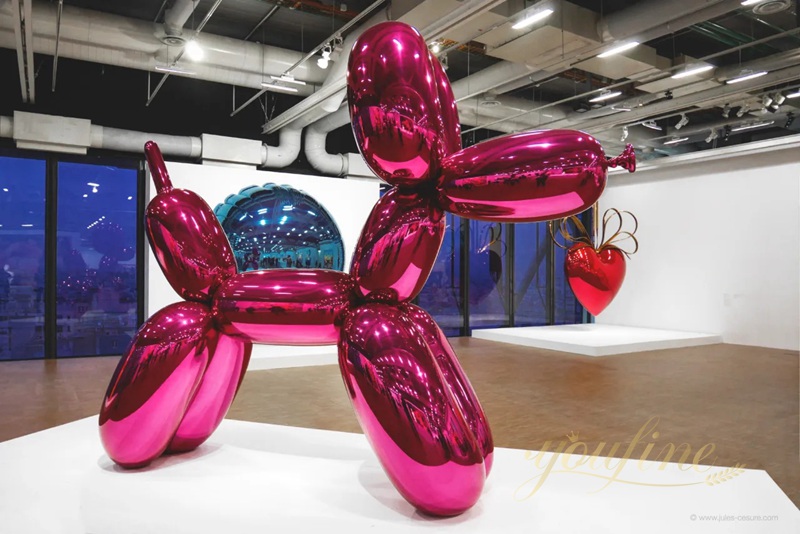 Famous Metallic Jeff Koons Balloon Dog Sculpture