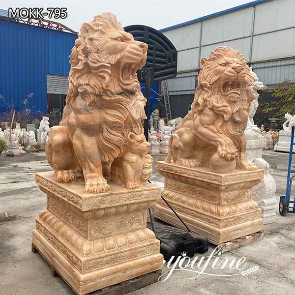 Natural Marble Guardian Lion Statue Outdoor Entrance Decor for Sale