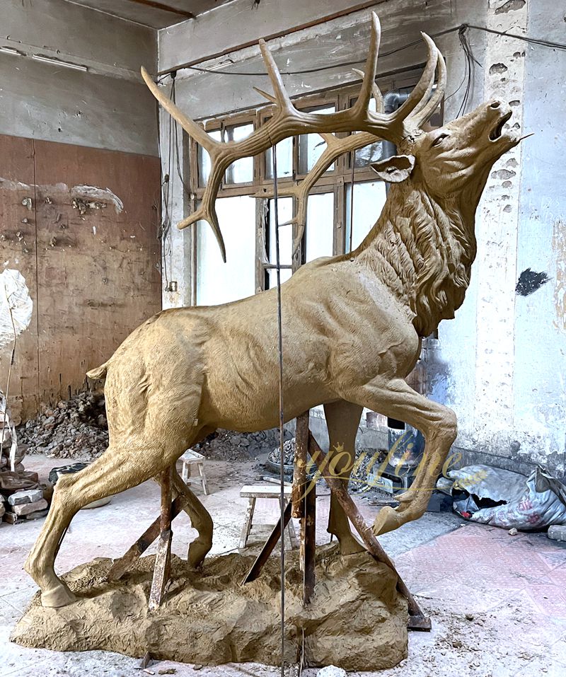 Roaring deer sculpture clay model