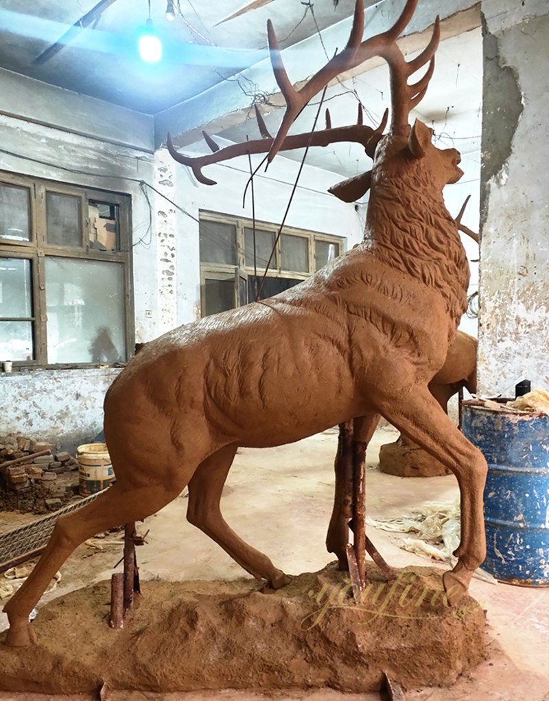 standing Roaring deer sculpture clay model