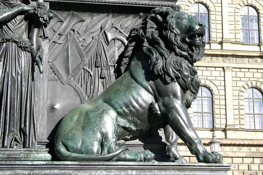 Lion on the monument