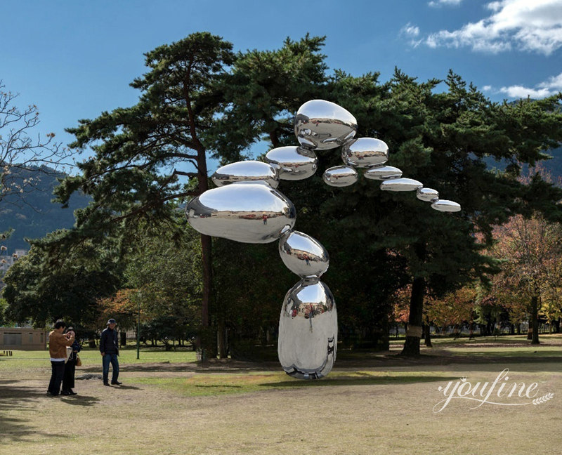 abstract tree sculpture