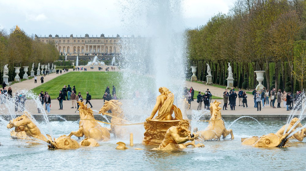 square large bronze Apollo Fountain with Rearing Horse