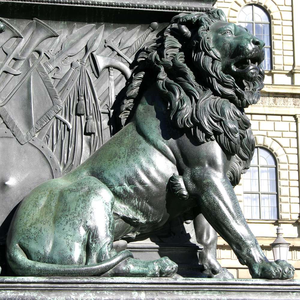 Lion Statue on the Monument of King Maximilian I. Joseph BOKK-260