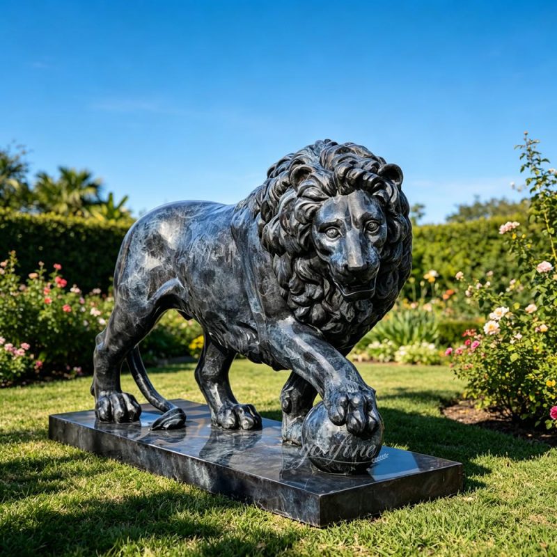 Custom Bronze Lion Holding Ball Statue for garden