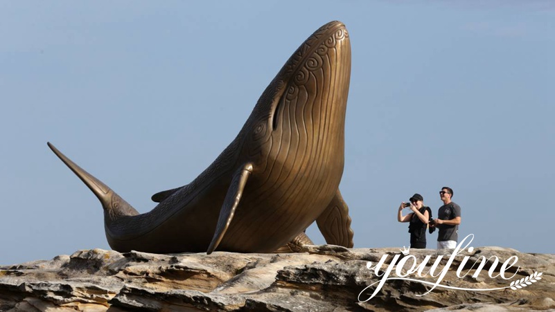 Whale Sculpture Details: