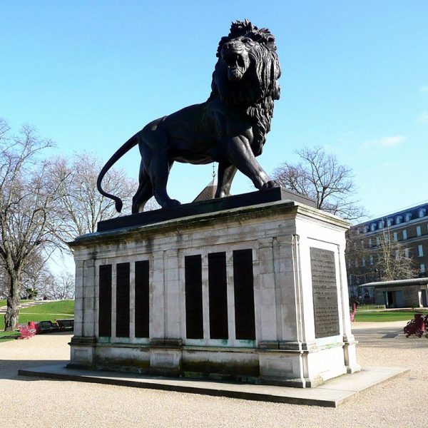 black lion statue outdoor