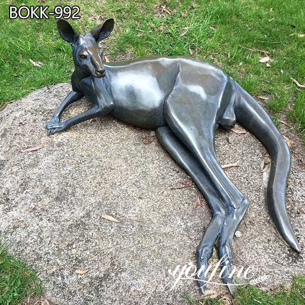 Life Size Bronze Kangaroo Sculptures for Garden Decoration
