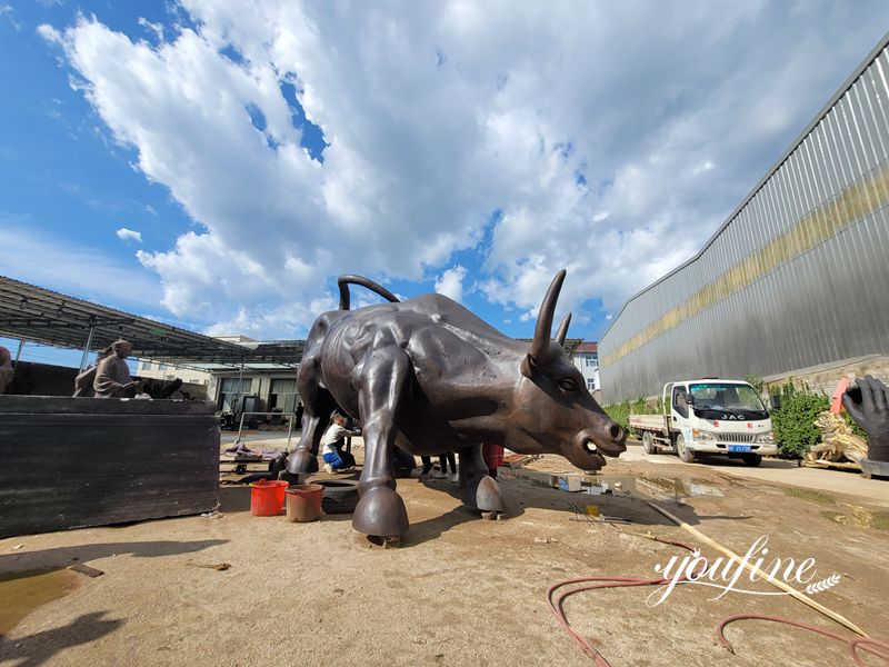 bull statue chicago (2)