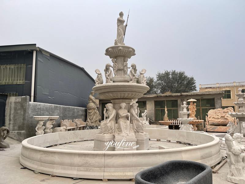 großer Poseidon-Statue-Brunnen